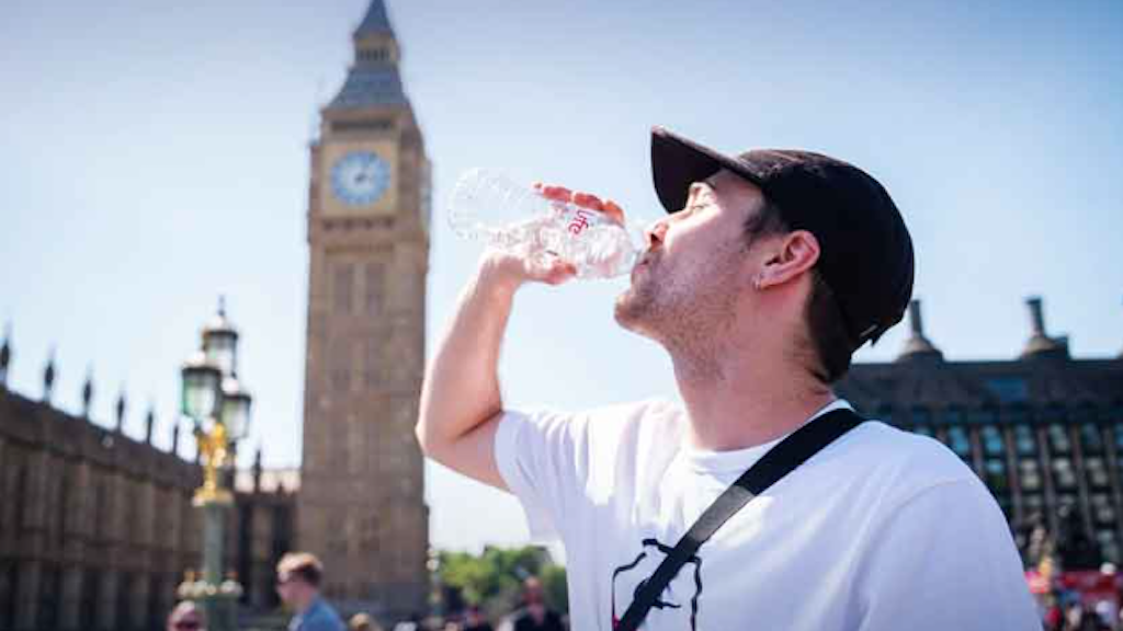 Calor extremo e seca deixam regiões da Inglaterra sem água | Inglaterra enfrenta falta d’água após calor recorde