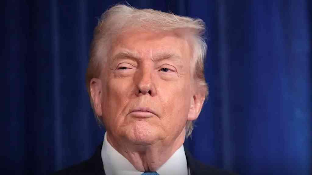 Falta de artistas leva Trump a cogitar comício em evento nacional | Trump pode transformar evento da independência em ato político