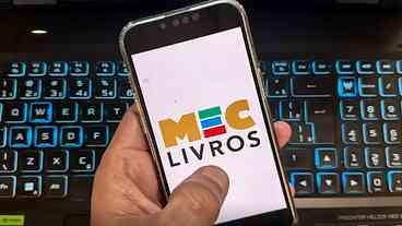 MEC Livros amplia acervo com 7,8 mil obras em inglês e...