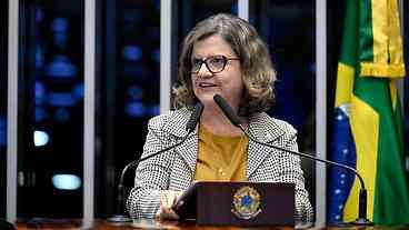 Nova líder do governo no Senado busca agenda com...