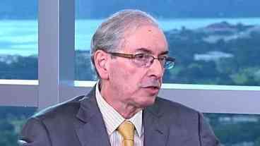 Dino determina bloqueio milionário de bens de Eduardo Cunha