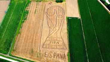 Artista italiano celebra título da Espanha com desenho...