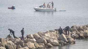 Imigrantes morrem após 15 dias à deriva rumo às Baleares