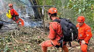 Acidente com helicóptero provoca debate sobre voos panorâmicos no Rio