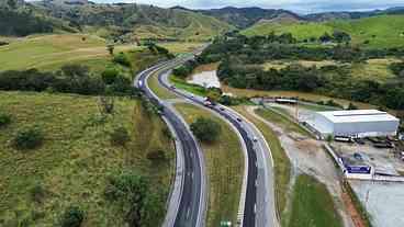 Serra de Petrópolis terá bloqueio a caminhões durante obras