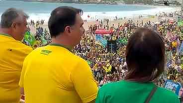 Cansado e com medo, após vaias, ’01’ fala para público reduzido