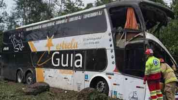 Petrópolis: ônibus envolvido em acidente não tinha autorização, diz ANTT