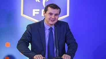 Fifa rompe com diretor que criticou projeto de Infantino