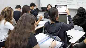 Pé-de-Meia: parcela é paga a estudantes nascidos em março e abril