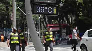Calor intenso e ar seco preocupam Defesa Civil em SP