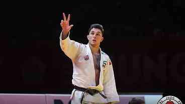 Guilherme Schimidt conquista ouro e Brasil fecha Grand Slam com três pódios