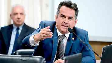 Ciro Nogueira tenta trocar terreno por jatinho e valores apreendidos pela PF