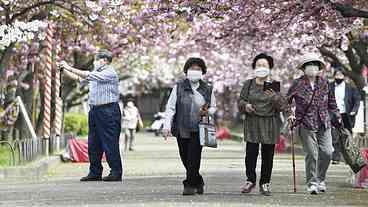 Japão supera marca de 100 mil centenários pela primeira vez