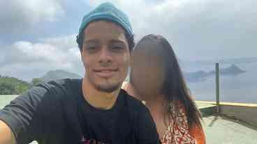 Motoboy morre atingido por carro na contramão em Niterói