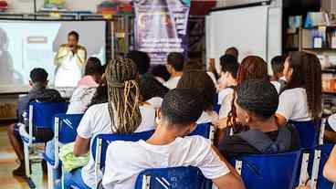 Projeto abre inscrições para formação gratuita de docentes em audiovisual
