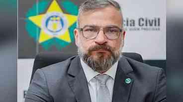 Justiça mantém prisão de delegado acusado em esquema bilionário