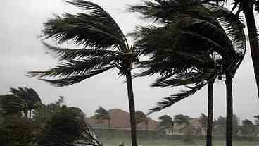 Rio tem previsão de chuva e rajadas de até 76 km/h