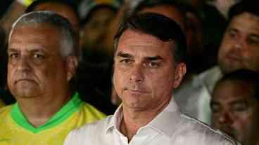 Flávio Bolsonaro fica sem mandato e perde foro em 2027
