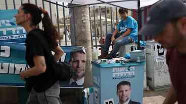 Polícia israelense prende quatro ativistas por fraude...
