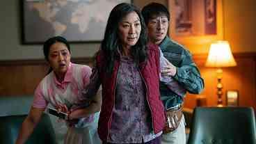 Michelle Yeoh e as barreiras de diversidade, gênero e idade
