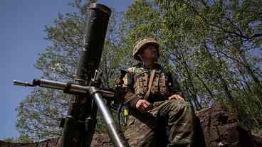 Rússia tenta recapturar terreno ao redor de Bakhmut, diz Ucrânia