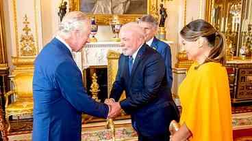Rei Charles III e premiê britânico agendam visitas ao Brasil