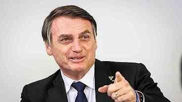Flagrado em mais uma mentira, Bolsonaro pede desculpas