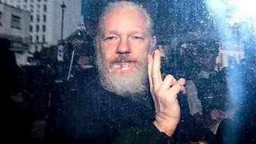 Lula chama a mídia conservadora de covarde, por não apoiar Assange