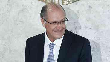 Alckmin declara encerrado programa de incentivo à compra de veículos