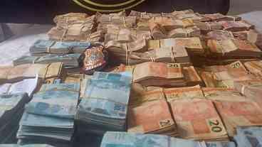 Polícia desarticula grupos que lavavam dinheiro do tráfico internacional