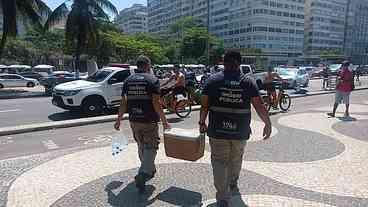 Agentes conduzem 56 pessoas para a delegacia durante o fim de semana