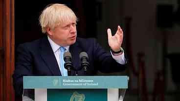 Premiê britânico tenta novamente convocar eleição antecipada