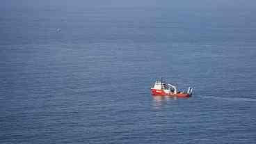 Corpo é recuperado dos destroços de avião do jogador argentino