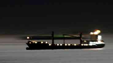 Irã afirma que vendeu petróleo de navio-tanque liberado por Gibraltar