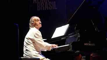Pianista João Carlos Assis Brasil morre aos 76 anos