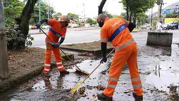 Operação da Comlurb já removeu 37,6 toneladas de resíduos