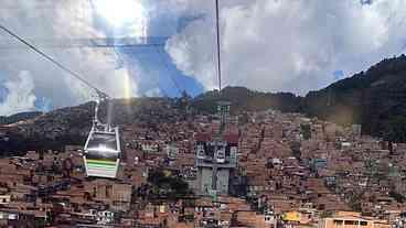 Medellín rende vários exemplos para cidades brasileiras