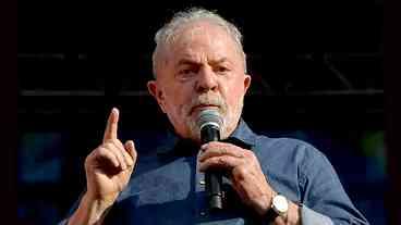 Lula culpa Bolsonaro pela morte causada por radical neofascista