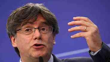 Espanha diz que Carles Puigdemont deve enfrentar corte de Madri