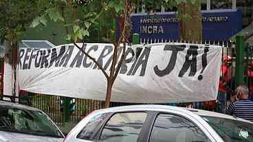 Paralisação do Incra significa fim da reforma agrária, diz MST