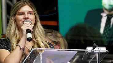 Microscópios e telescópios: brasileira descobre 25 asteroides