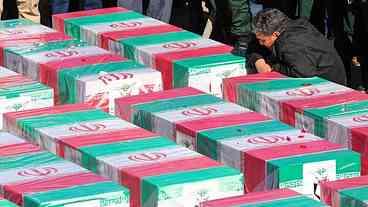 Papa Francisco expressa condolências por mortos em atentados no Irã