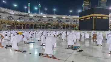 Sauditas só vão permitir entrada de peregrinos imunizados em Meca