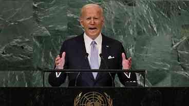 Biden acusa Rússia de ameaças nucleares 'irresponsáveis'