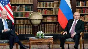 Joe Biden e Vladimir Putin se reúnem em clima tenso 