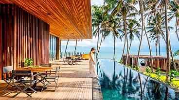 Fim de semana em hotel paradisíaco custa caro ao senador Bolsonaro