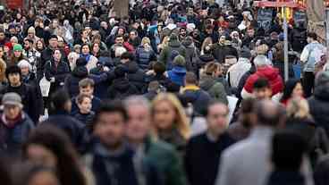 População da Alemanha cresce em 2023 graças à migração
