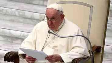 Francisco nomeia sete mulheres para comissão contra pedofilia