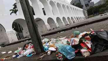 Rio: garis retomam greve após suspensão temporária 