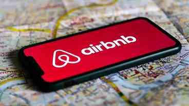 Airbnb fornecerá moradia temporária a 20 mil refugiados afegãos